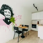 Duesseldorf Boutique-Style Studioapartments